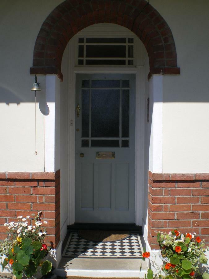 Heatherdene House Corfe Mullen Exterior foto